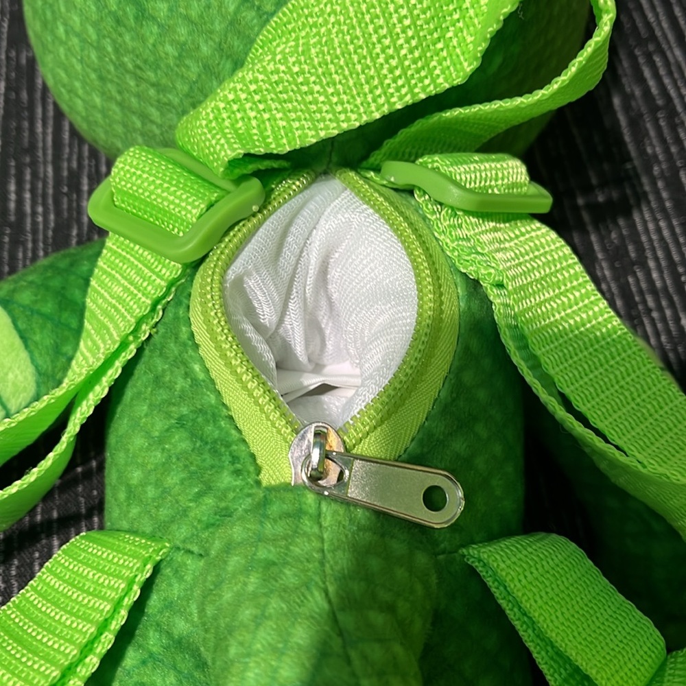 PJ Masks Green Gekko Plush Backpack - Picture 6 of 8
